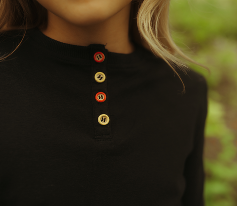 Colored Buttons T-shirt - Black