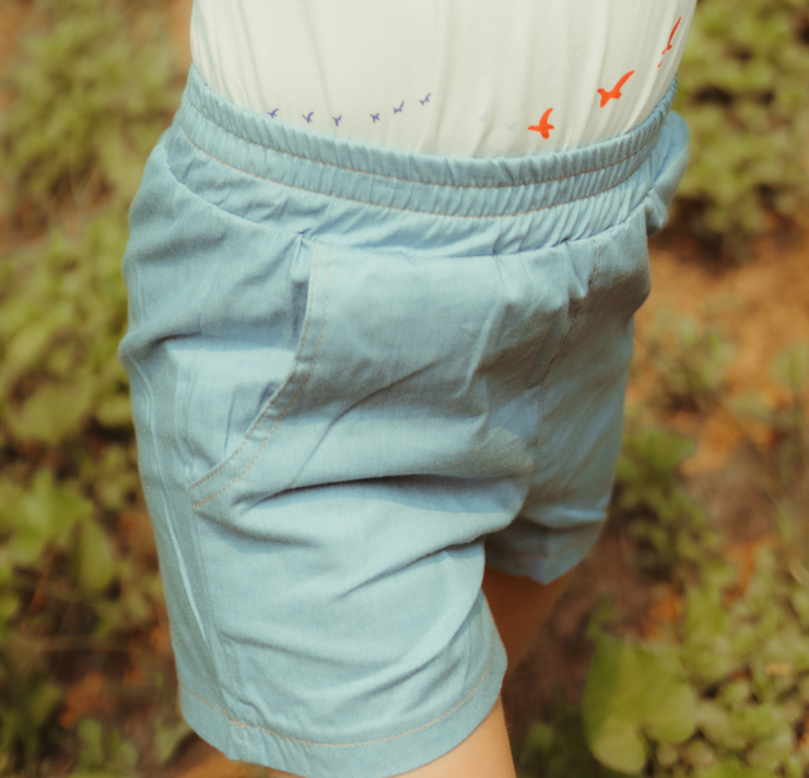 Contrasting Stitching Shorts